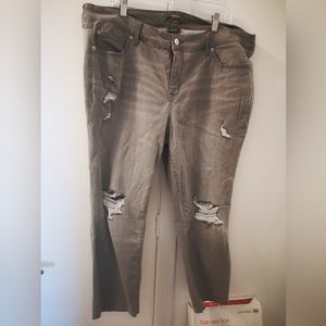 Torrid crop boyfriend skinny jeans denim